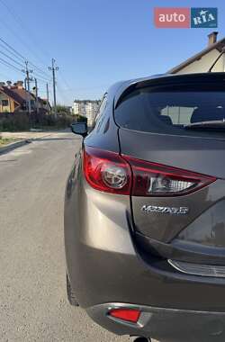 Хэтчбек Mazda 3 2014 в 