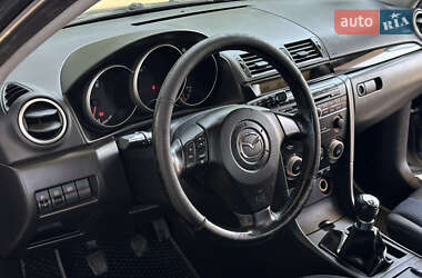 Хэтчбек Mazda 3 2005 в 