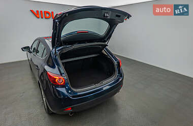 Хэтчбек Mazda 3 2016 в 