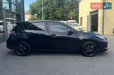 Хэтчбек Mazda 3 2011 в 