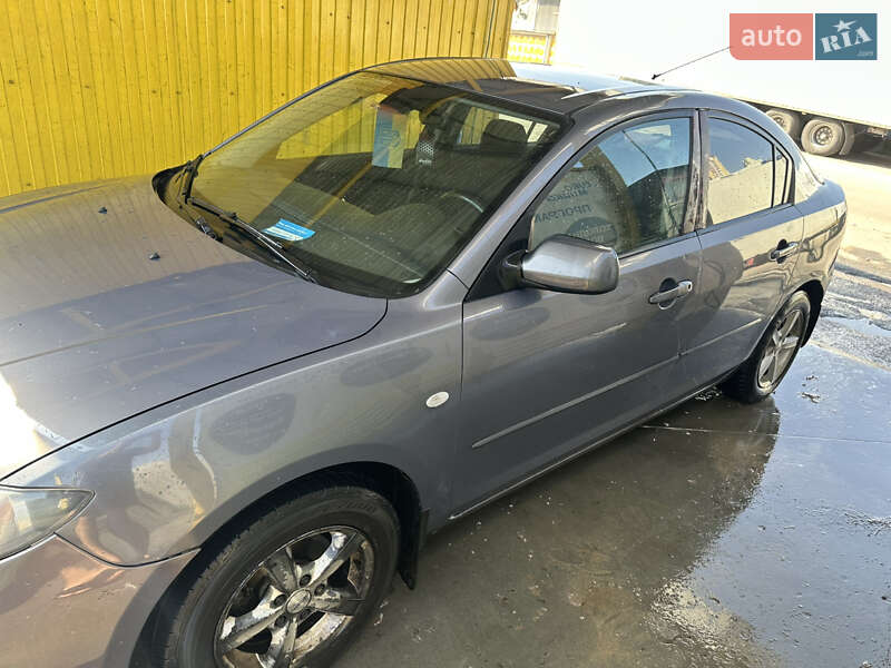 Седан Mazda 3 2006 в Киеве
