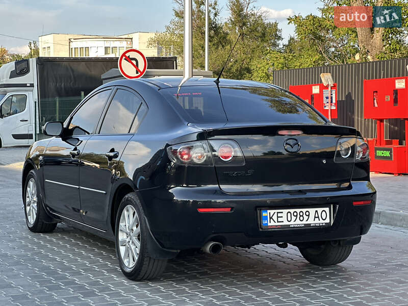 Седан Mazda 3 2009 в Днепре
