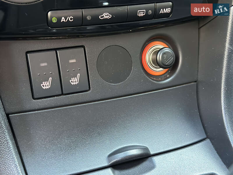 Седан Mazda 3 2009 в Днепре