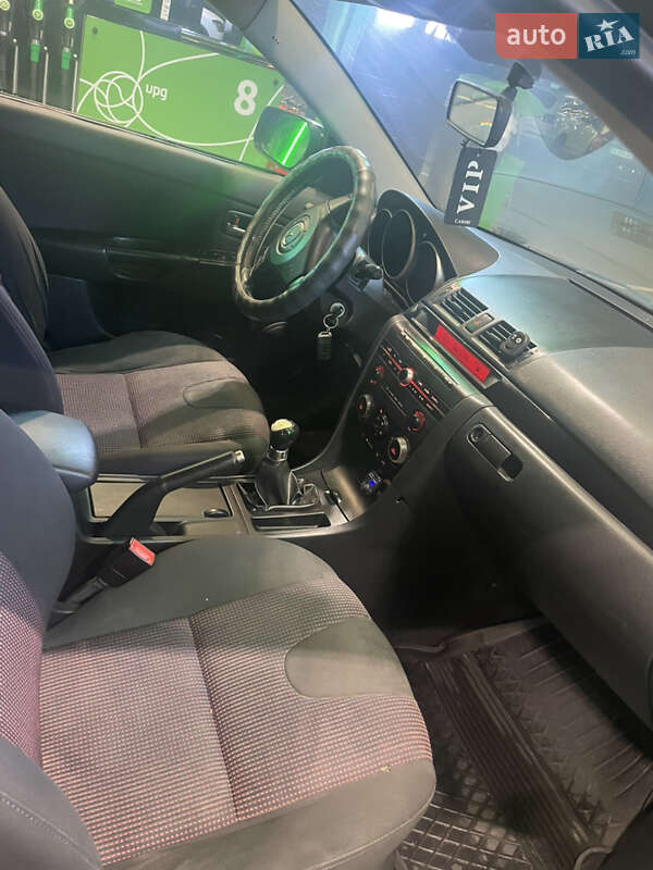 Хетчбек Mazda 3 2005 в Хмельницькому