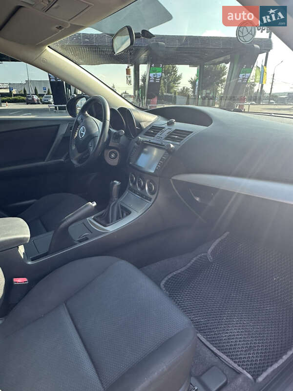 Хэтчбек Mazda 3 2011 в Тернополе