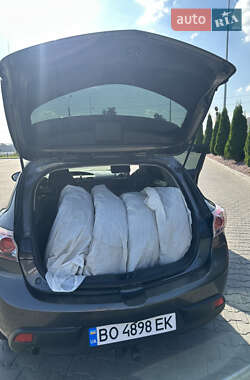 Хэтчбек Mazda 3 2011 в 