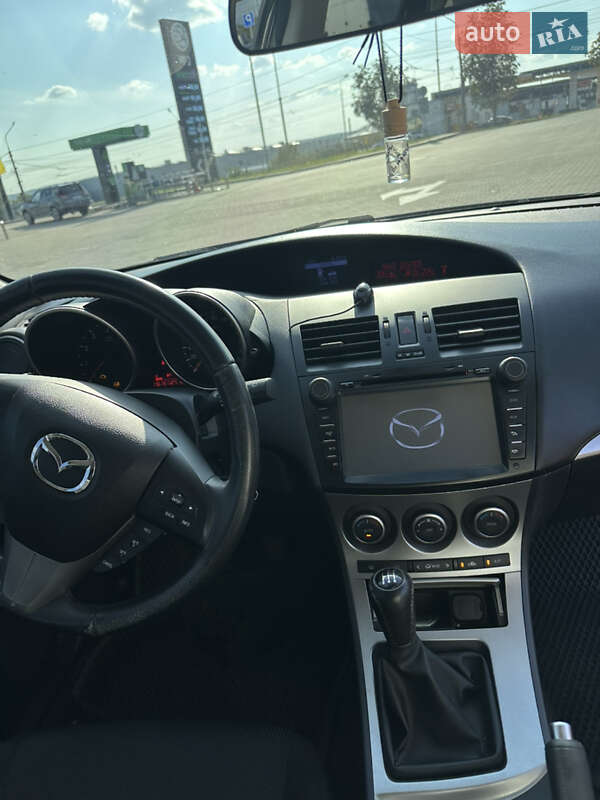 Хэтчбек Mazda 3 2011 в Тернополе