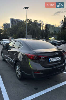 Седан Mazda 3 2013 в 