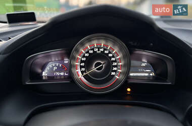 Седан Mazda 3 2013 в 