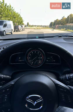 Хэтчбек Mazda 3 2014 в 