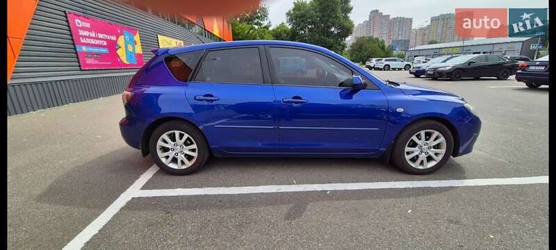 Хэтчбек Mazda 3 2007 в 