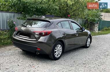 Хэтчбек Mazda 3 2015 в 