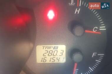 Седан Mazda 3 2006 в 