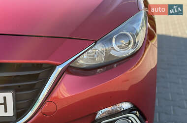 Седан Mazda 3 2014 в 