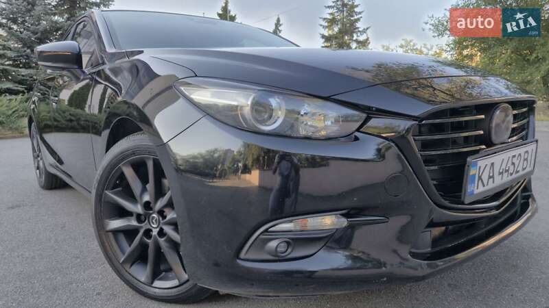 Седан Mazda 3 2017 в Запорожье