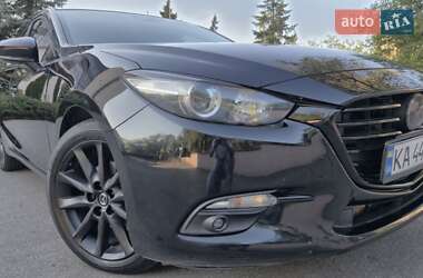 Седан Mazda 3 2017 в 