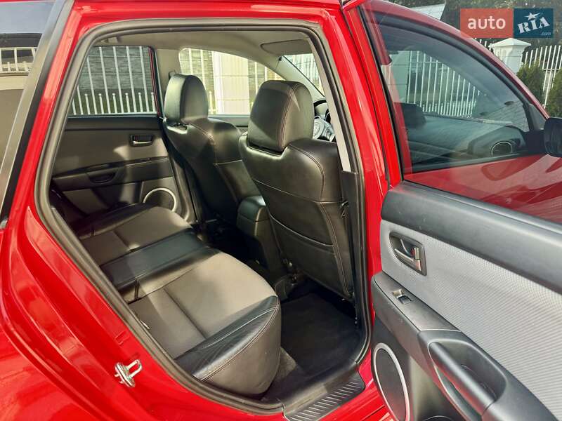 Хэтчбек Mazda 3 2008 в Черновцах