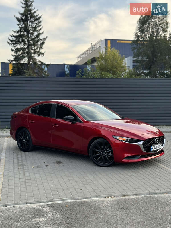 Седан Mazda 3 2023 в Киеве