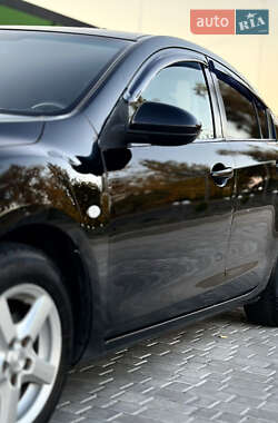 Седан Mazda 3 2010 в 
