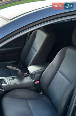 Седан Mazda 3 2010 в 