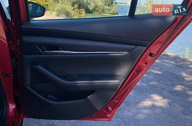 Седан Mazda 3 2023 в 