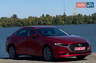 Седан Mazda 3 2023 в 