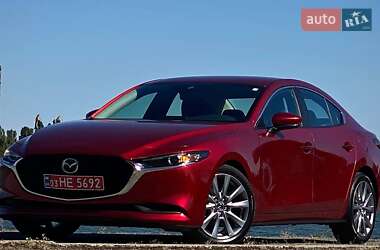 Седан Mazda 3 2023 в 