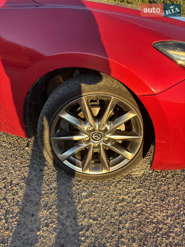 Седан Mazda 3 2018 в Львове