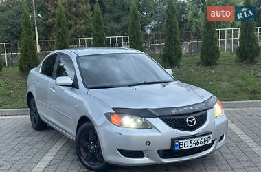 Седан Mazda 3 2004 в 