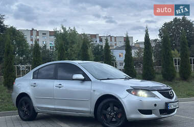 Седан Mazda 3 2004 в 
