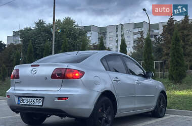 Седан Mazda 3 2004 в 
