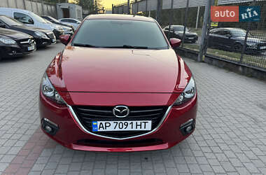 Седан Mazda 3 2015 в 