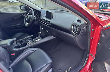 Седан Mazda 3 2015 в 