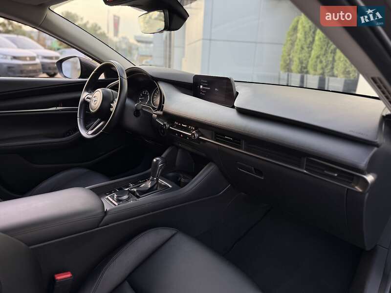 Седан Mazda 3 2021 в Киеве