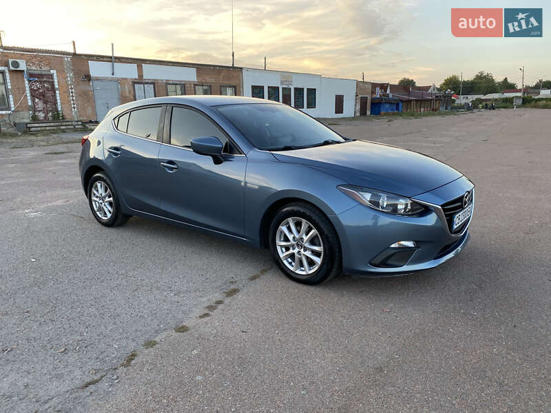 Хэтчбек Mazda 3 2016 в Прилуках