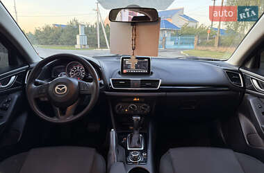 Седан Mazda 3 2015 в 