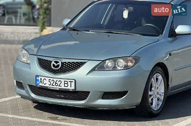 Седан Mazda 3 2003 в 
