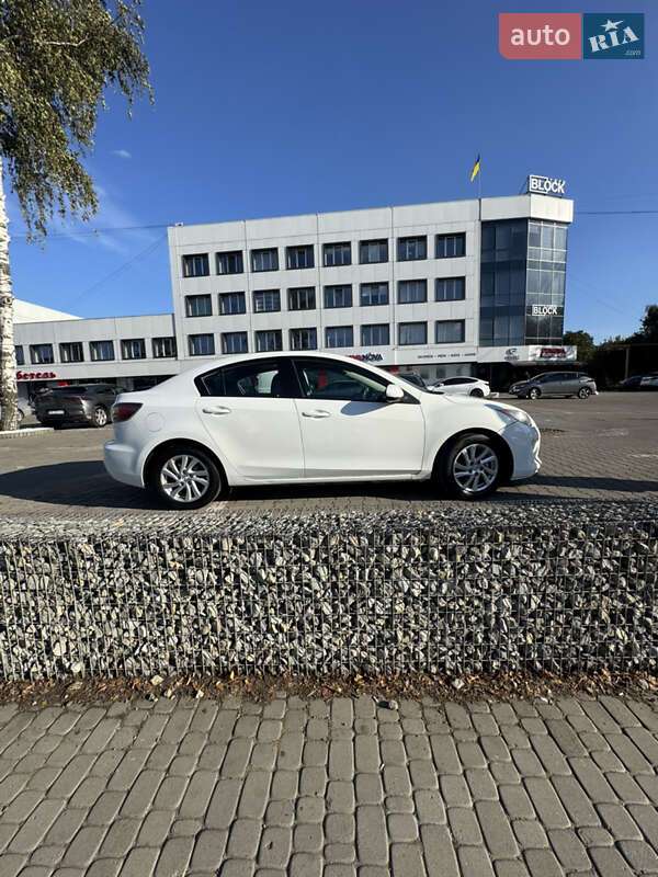 Седан Mazda 3 2012 в Чернівцях фото 5 Седан Mazda 3 2012 в Чернівцях