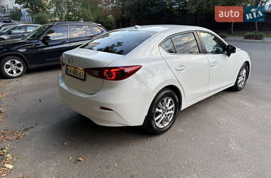 Седан Mazda 3 2014 в 