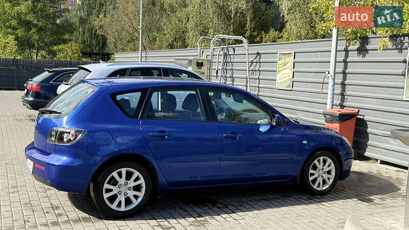 Седан Mazda 3 2009 в Луцке
