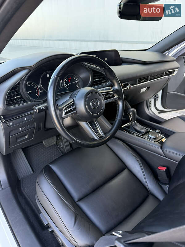 Хэтчбек Mazda 3 2021 в Киеве