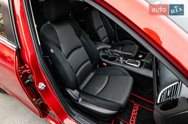 Седан Mazda 3 2015 в 