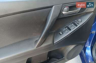 Хэтчбек Mazda 3 2009 в 