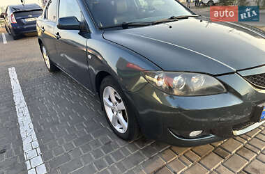 Седан Mazda 3 2004 в 