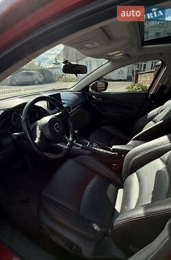 Хэтчбек Mazda 3 2015 в 