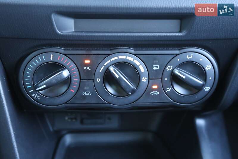 Седан Mazda 3 2018 в Киеве фото 19 Седан Mazda 3 2018 в Киеве