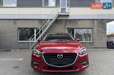 Седан Mazda 3 2018 в 