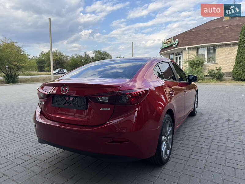 Седан Mazda 3 2018 в Харькове