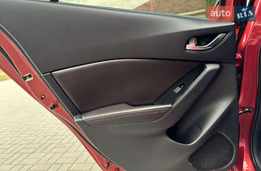 Седан Mazda 3 2018 в 