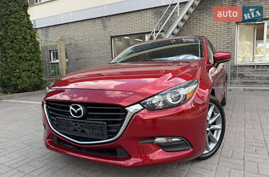 Седан Mazda 3 2018 в 